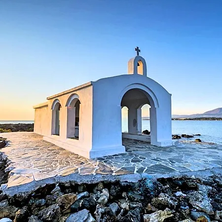 Stelios Private Pool