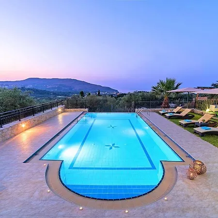 Stelios Private Pool Villa *