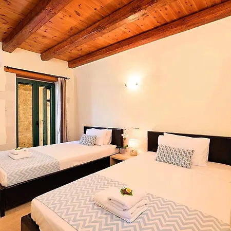 Stelios Private Pool *